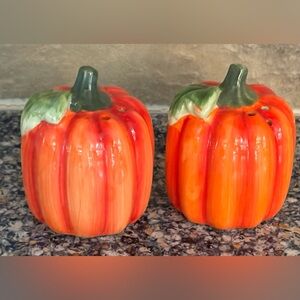 Ceramic Pumpkin Salt and Pepper Shaker Set